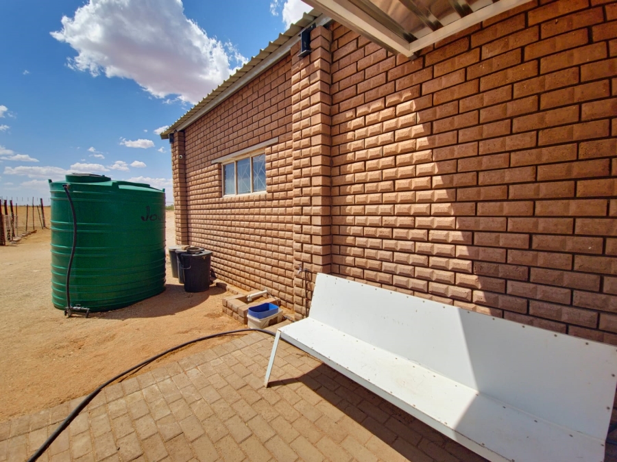 2 Bedroom Property for Sale in Klippunt Northern Cape